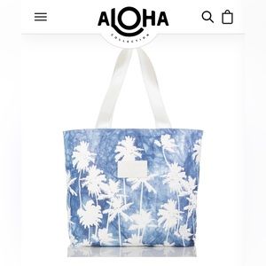 Aloha Day Tripper splash proof beach/pool bag!